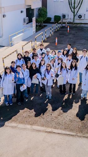 Estudiantes de la UCN conocieron en terreno el mundo de la química en SQM